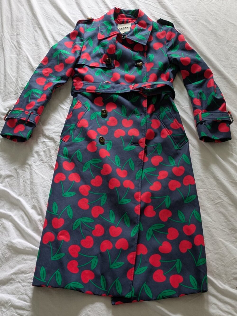 Boden Cheltenham Double-Breasted Cherry Print Trench Coat - 4P